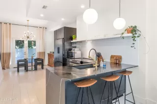 Photo #4: 6544635 Listing 