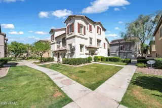 Photo #2: 6545305 Listing