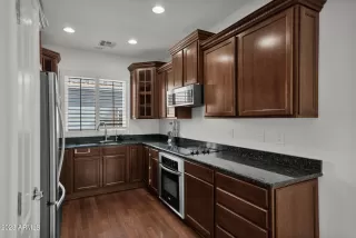 Photo #4: 6545305 Listing