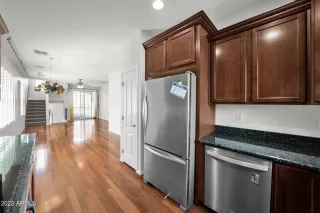 Photo #5: 6545305 Listing