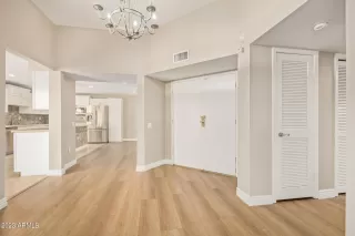 Photo #2: 6545425 Listing