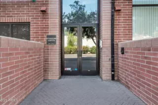 Photo #2: 6545467 Listing