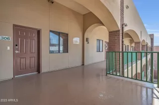 Photo #4: 6545467 Listing