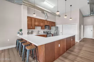 Photo #6: 6545467 Listing