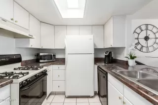 Photo #4: 6545481 Listing