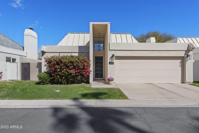 MLS: 6545493 Condo For Sale