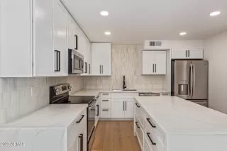 Photo #3: 6545608 Listing