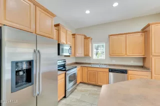 Photo #2: 6545695 Listing