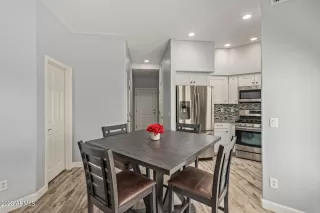 Photo #6: 6545747 Listing