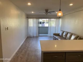 Photo #2: 6545758 Listing 