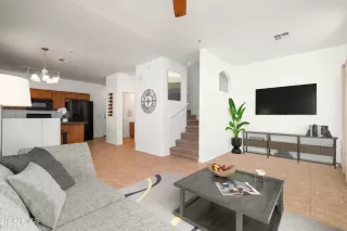 Photo #2: 6545775 Listing 