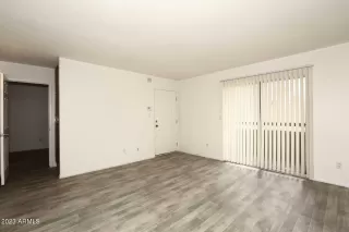 Photo #3: 6545804 Listing