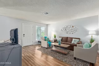 Photo #5: 6545838 Listing