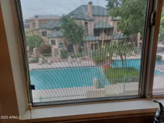 Photo #4: 6545841 Listing