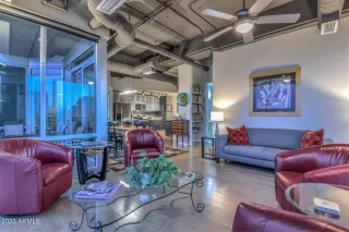 Photo #2: 6545852 Listing 