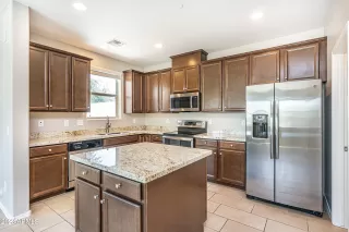 Photo #6: 6545875 Listing