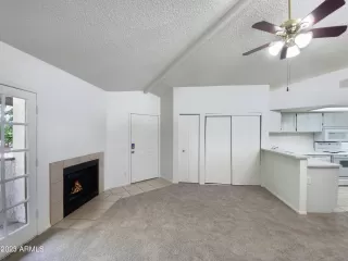 Photo #5: 6546018 Listing