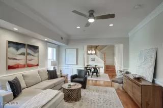 Photo #5: 6546302 Listing