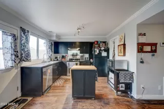 Photo #4: 6546329 Listing