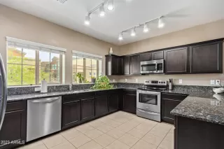 Photo #2: 6546476 Listing