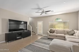 Photo #5: 6546476 Listing