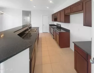 Photo #4: 6546478 Listing