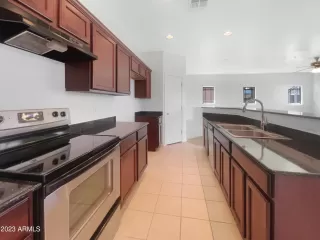 Photo #6: 6546478 Listing