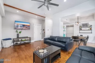 Photo #5: 6546487 Listing