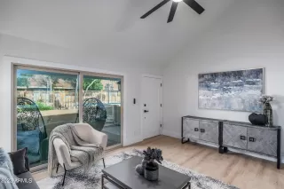 Photo #2: 6546495 Listing