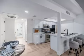 Photo #6: 6546495 Listing