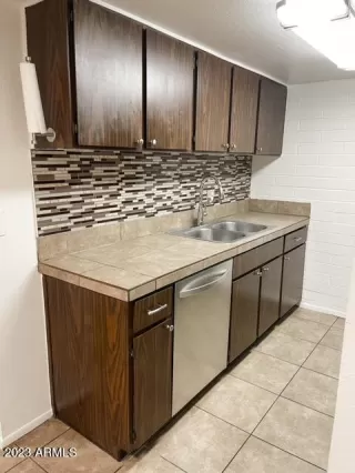 Photo #2: 6546676 Listing 