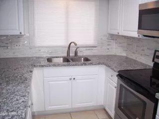 Photo #3: 6546770 Listing 