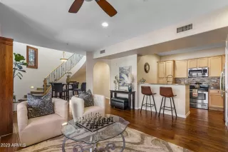 Photo #2: 6546876 Listing