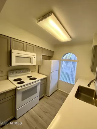 Photo #1: 6546926 Listing 