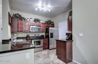 Photo #4: 6547107 Listing