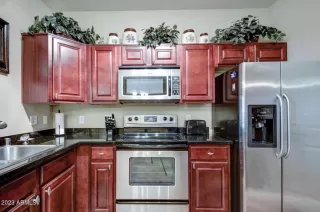 Photo #6: 6547107 Listing