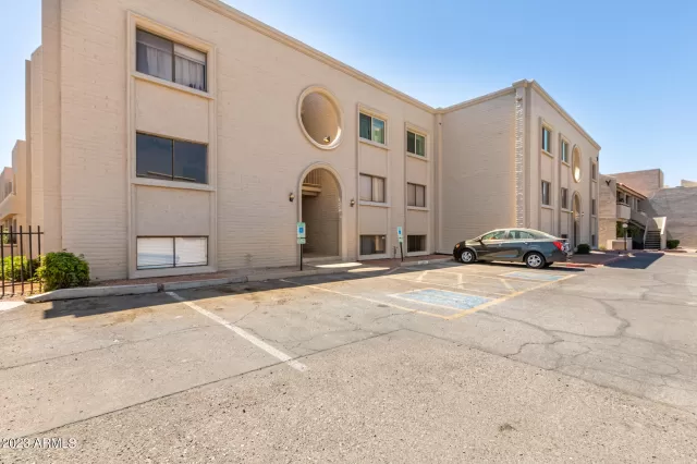 MLS: 6547139 Condo For Sale