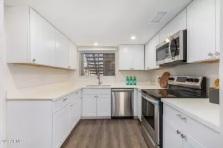 Photo #6: 6547139 Listing