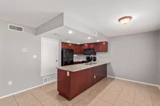 Photo #4: 6547306 Listing