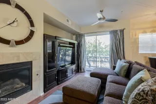 Photo #6: 6547328 Listing