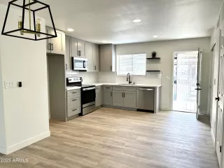 Photo #2: 6547542 Listing