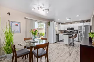 Photo #4: 6547553 Listing 