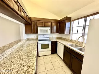 Photo #2: 6547596 Listing