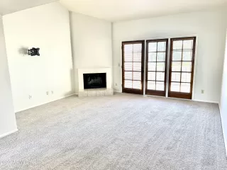 Photo #6: 6547596 Listing