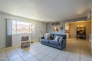 Photo #4: 6547857 Listing