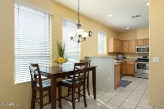 Photo #6: 6547908 Listing