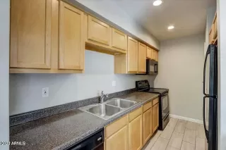 Photo #4: 6547994 Listing