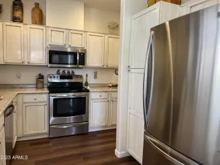 Photo #6: 6548116 Listing 