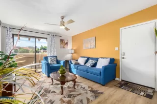 Photo #2: 6548127 Listing 