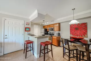 Photo #5: 6548134 Listing